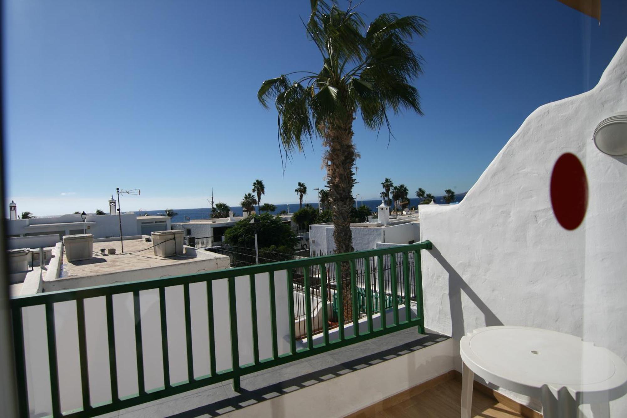 Apartamentos Guanarama Puerto del Carmen  Exteriör bild